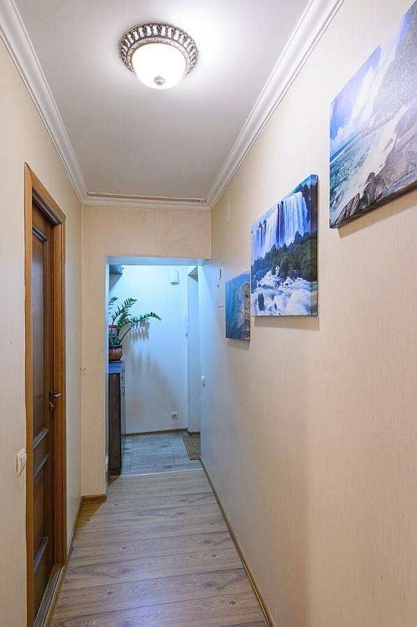 Золотой Квадрат Шевченко 75 Leilighet Almaty Eksteriør bilde